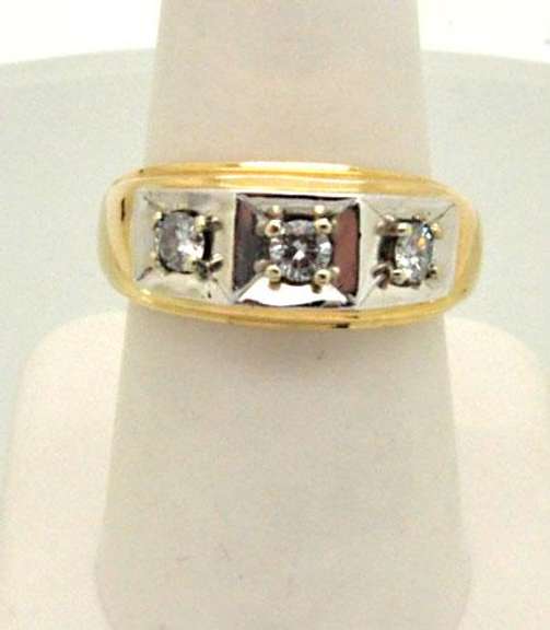 14KT YELLOW GOLD THREE DIAMONDS MEN'S RING/BAND