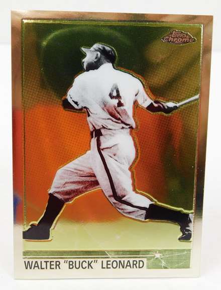 Walter Buck Leonard 2001 Topps Chrome Baseball Card
