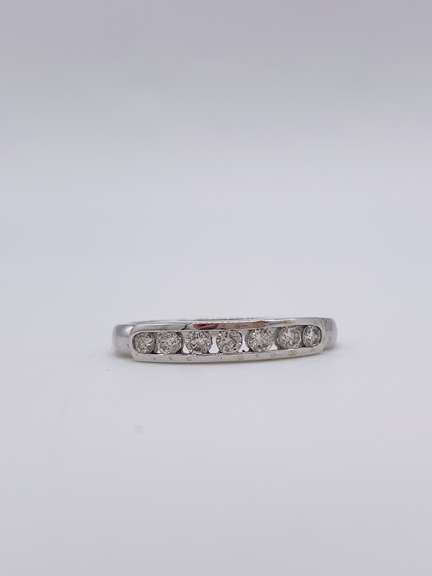14kt Solid White Gold Diamond Ring