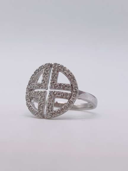 14kt Solid White Gold Diamond Ring