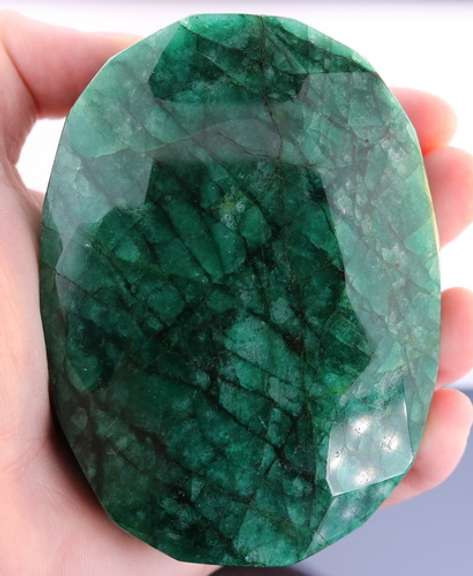 Enormous! 2,990ct forest green Emerald