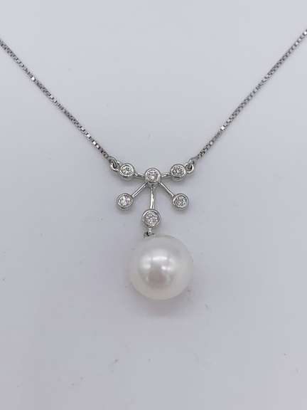 14kt White Gold, Diamond & Pearl Necklace