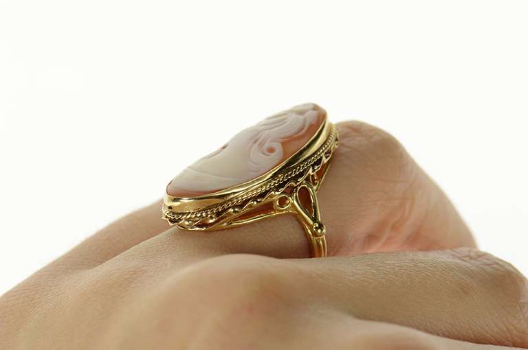 14K Yellow Gold Ornate Victorian Lady Cameo Statement Ring
