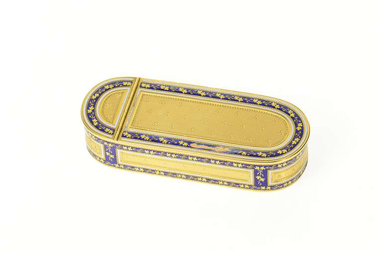 18K Yellow Gold Victorian Elaborate Enamel Oval Hinged Trinket Box