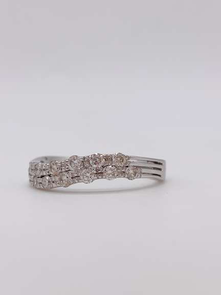 14kt White Gold Diamond Ring