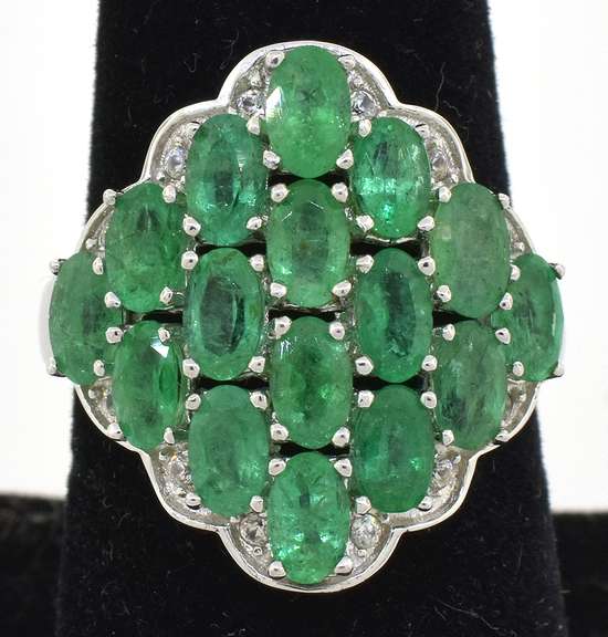Delightful Emerald Cluster Ring in Platinum-Plated Silver