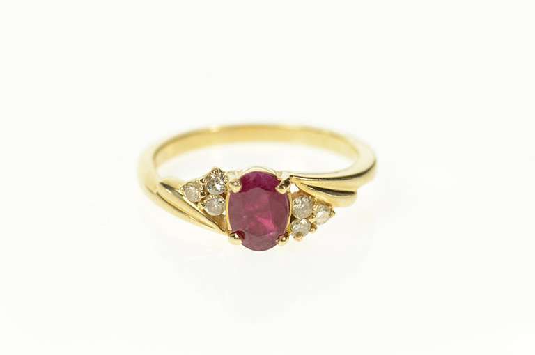 14K Yellow Gold 0.90 Ctw Oval Ruby Diamond Engagement Ring