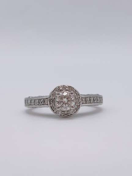 14kt White Gold Diamond Engagement Ring