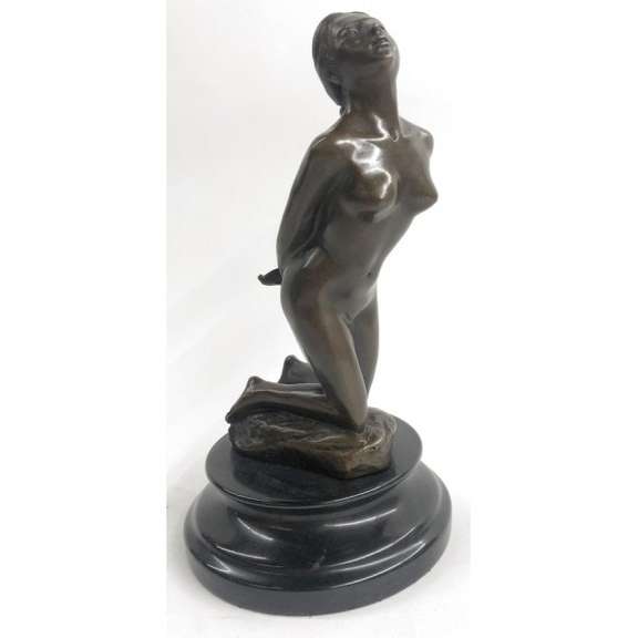 Nude Female Bronze Sculpture