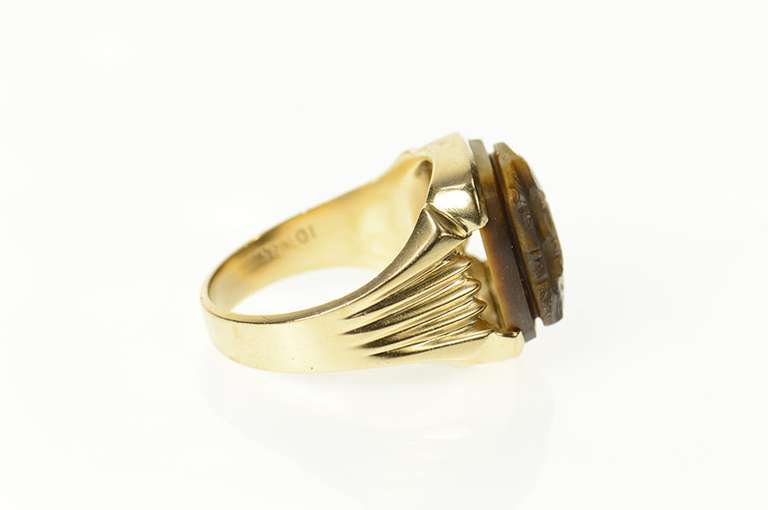 10K Yellow Gold Men's 1960's Carved Tiger's Eye Cameo Ring