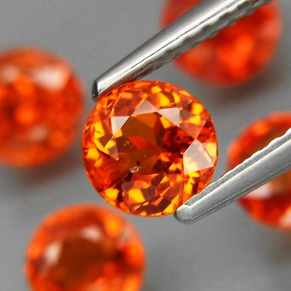 Fabulous 4.17ct Mandarin orange Garnet set