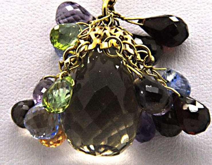 18KT YELLOW GOLD MIXED GEMSTONE BRIOLETTE NECKLACE.