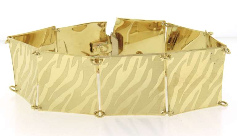 Masterpiece Yellow Gold Zebra Bracelet