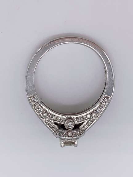 14kt White Gold Diamond Engagement Ring
