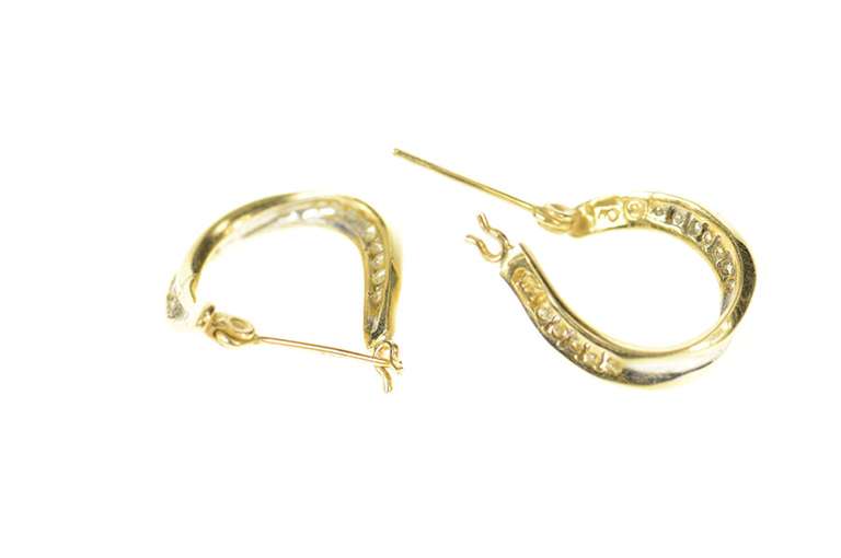 14K Yellow Gold Wavy Inside Outside Diamond Oval Hoop Earrings