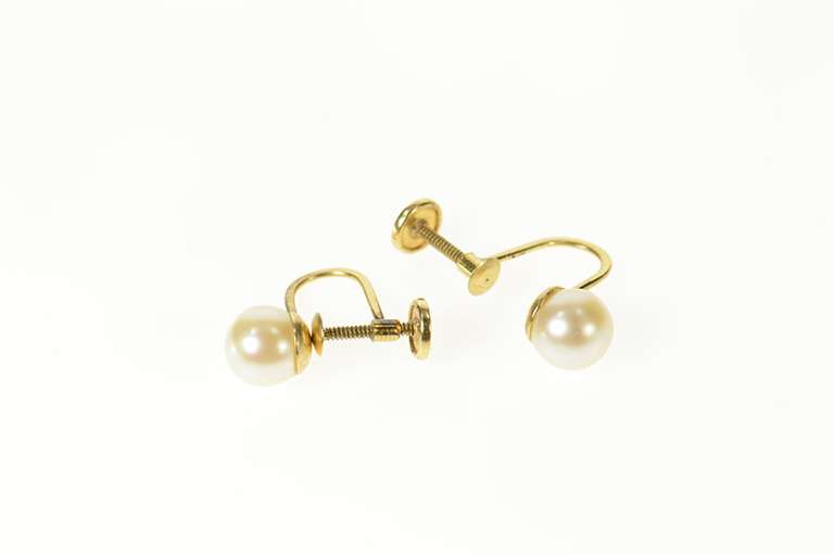 14K Yellow Gold 6.6mm Pearl Classic Statement Screw Back Earrings