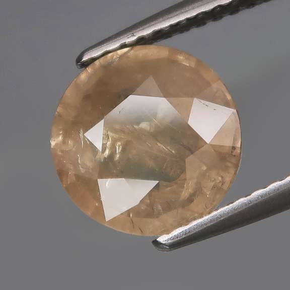 Unique 2.72ct pendant cut yellow Sapphire -Heated only!