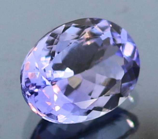 Substantial 2.89ct rich violet blue Tanzanite