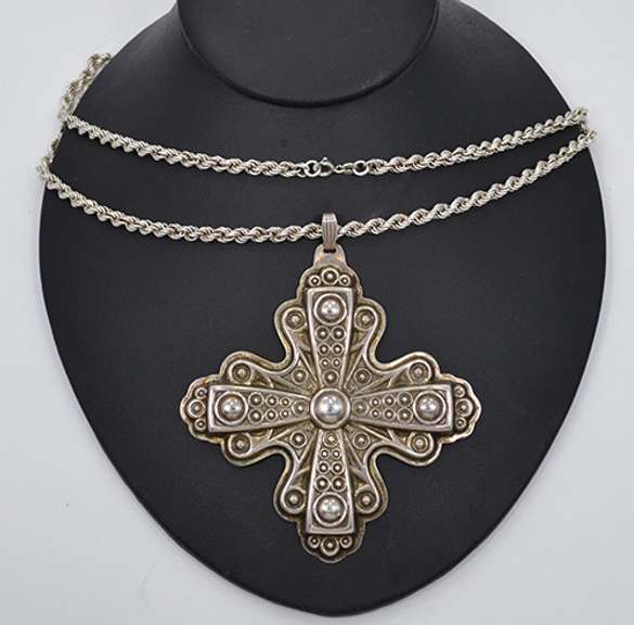 Stunning Vintage Sterling and Sterling Silver Cross Chain Necklace