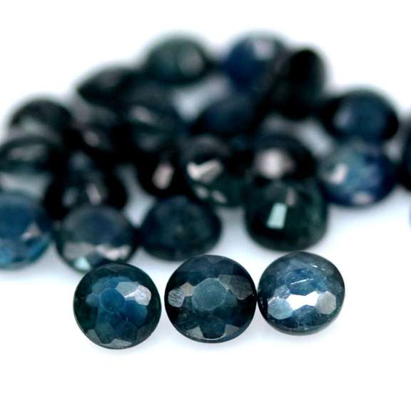 Heated only! 6.58ct royal blue Sapphire set