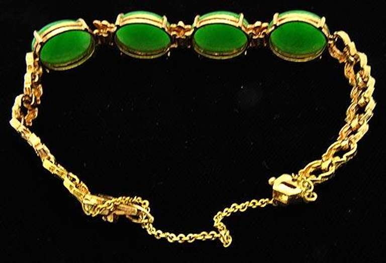 18kt Gold Jade Bracelet, 21.2 grams.