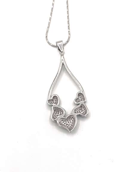 Lovely Heart Pendant Necklace in Sterling Silver