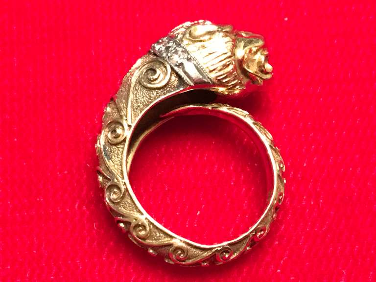18k yellow gold ladies lion diamond ring