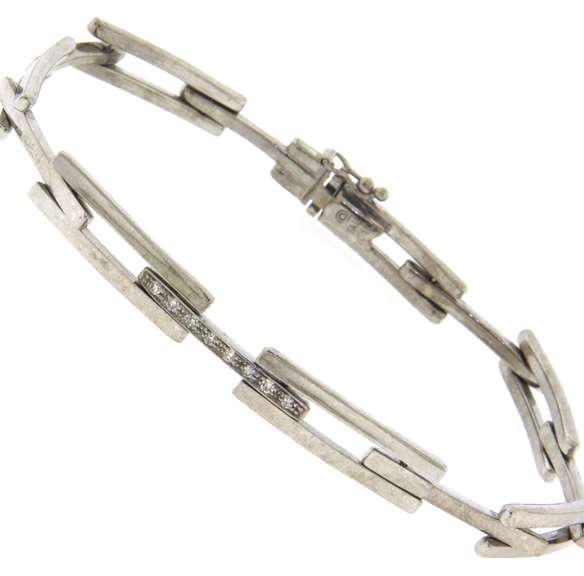 Charming White Gold Diamond Bar Link Bracelet