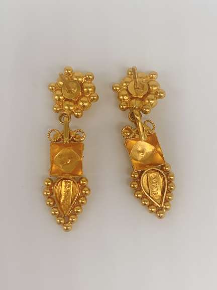 Beautiful 22kt Solid Yellow Gold Earrings