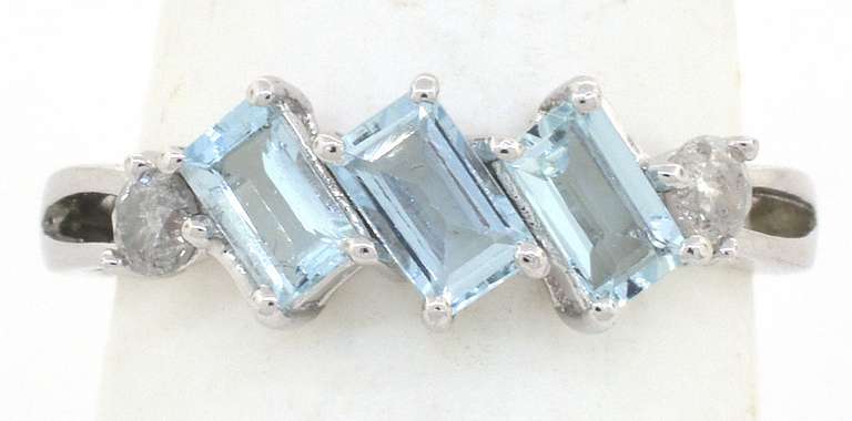 Sparkling Aquamarine & Diamond Ring in Sterling Silver