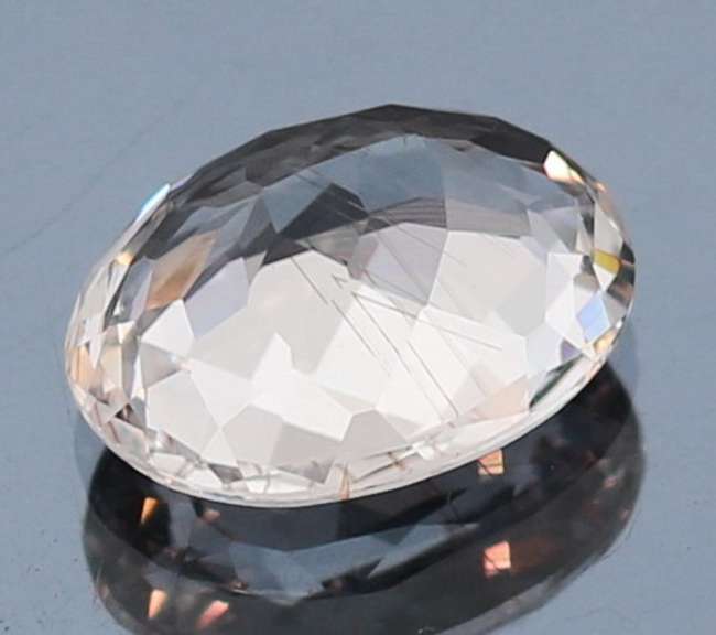 Gorgeous 6.07ct diamond white Topaz