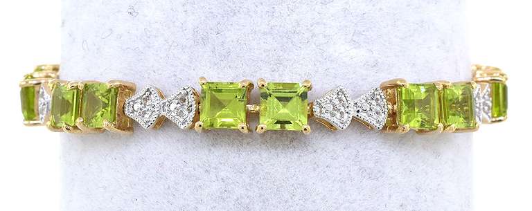 Enthralling Peridot & Topaz Bracelet in Vermeil
