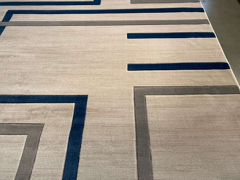 DECORATIVE MODERN RUG 8x10
