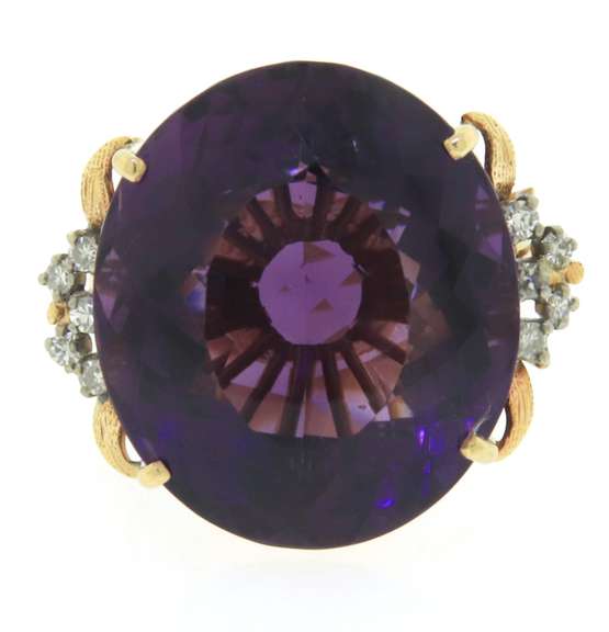 Majestic 18kt Amethyst and Diamond Ring