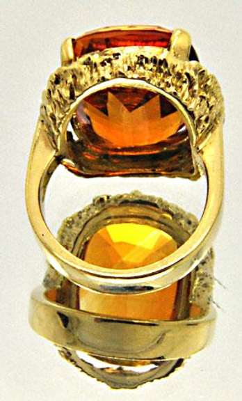 LADIES 14 KT YELLOW GOLD RING WITH CITRINE.