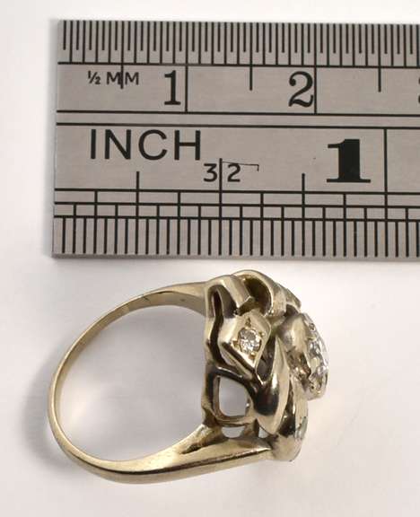 Cute White Gold Diamond Ring