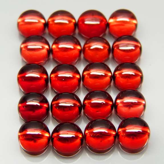 Gorgeous chianti red 8.81ct 20pc Garnet set