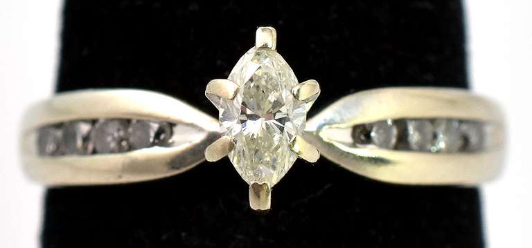 Elegant 0.36CTW Diamond Ring in 14KT White Gold