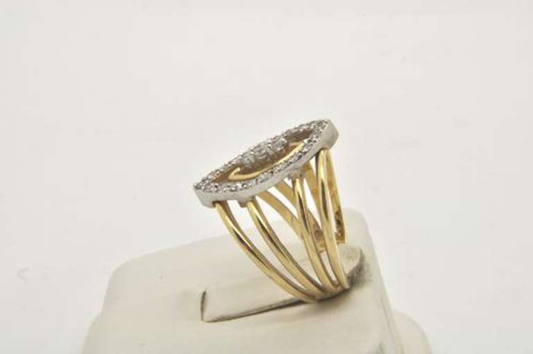 LADIES 14 KT YELLOW GOLD DIAMOND RING