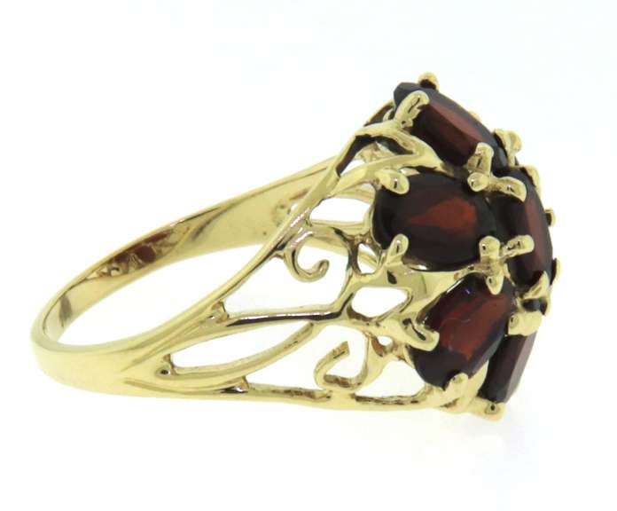 Handsome Yellow Gold Garnet Cluster Ring