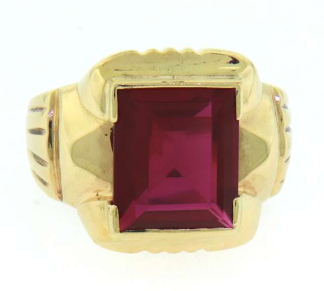 Beautiful Yellow Gold Signet Style Red Stone Ring
