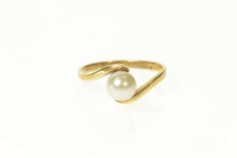 14K Yellow Gold Pearl Classic Simple Bypass Statement Ring