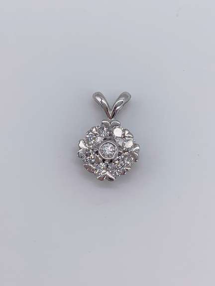 14kt White Gold & Diamond Pendant