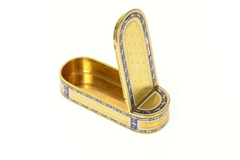 18K Yellow Gold Victorian Elaborate Enamel Oval Hinged Trinket Box