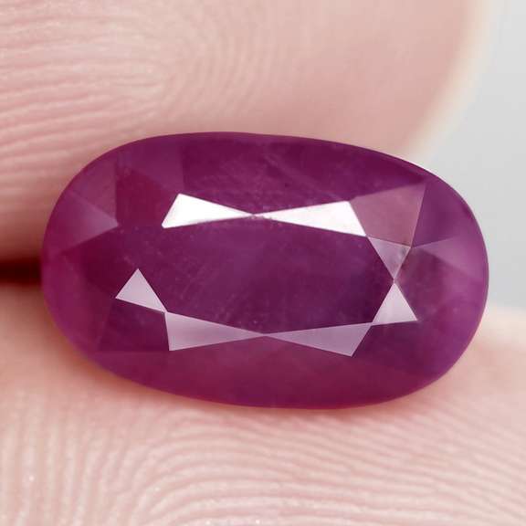 Gorgeous 4.4ct unheated Mozambique Ruby