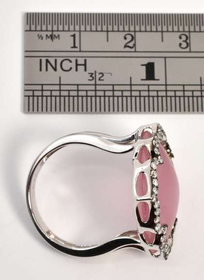 Fashionable Rose Quartz & Diamond Ring in 14K WG