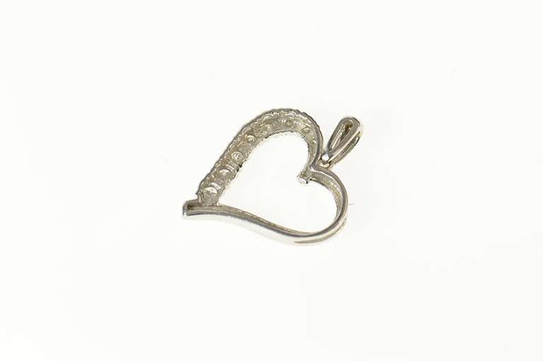 10K White Gold 0.20 Ctw Diamond Classic Heart Love Symbol Pendant