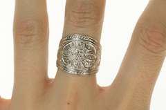 14K White Gold Ornate Graduated Damask Swirl Statement Ring