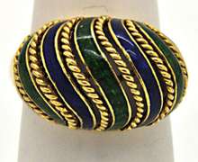 18KT YELLOW GOLD LADIES DOME RING WITH ENAMEL