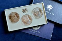 1983 P D S Commem Silver Dollar Set, OGP